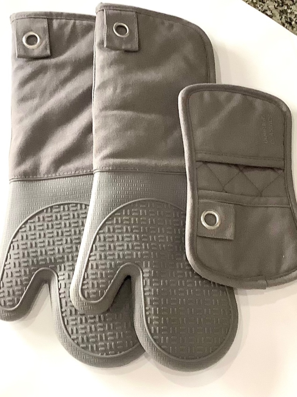 Gormet Classic 3 Piece Oven Mitt Set